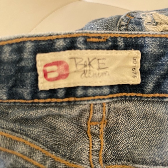BKE Denim women’s StarDust Flare Distressed Jeans 30 X 29 1/2 - Picture 8 of 12